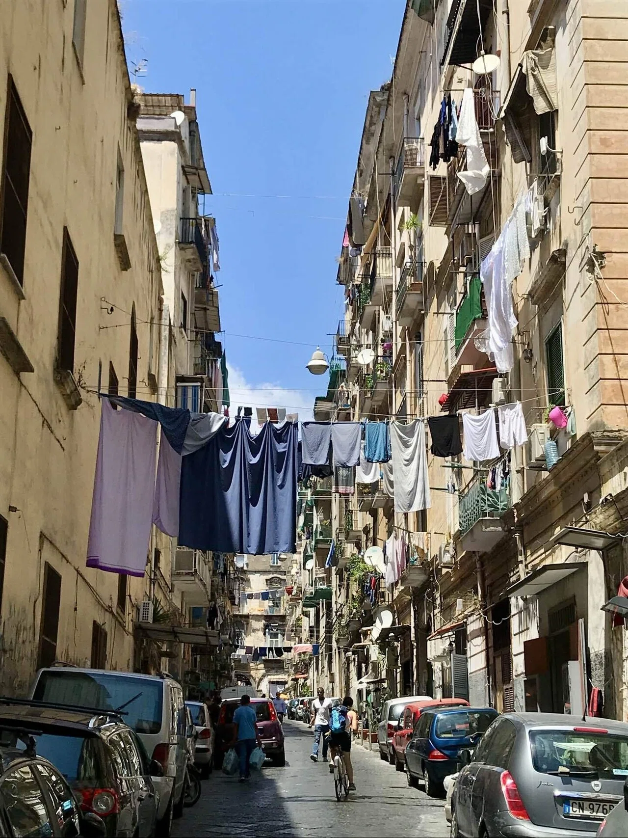 ざわめきと洗濯物はためく美味しい街ナポリ 〜 イタリア🇮🇹| 40