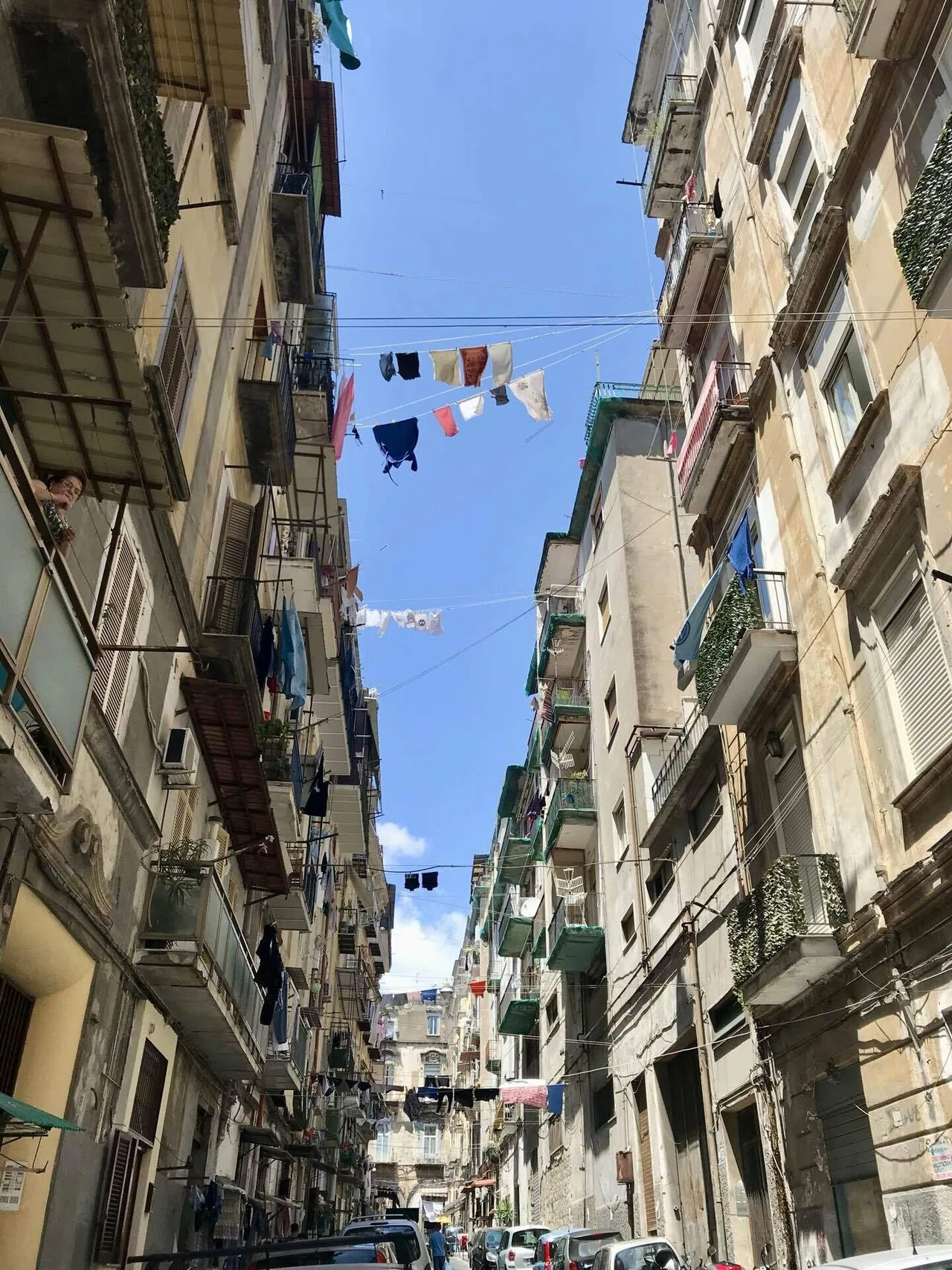 ざわめきと洗濯物はためく美味しい街ナポリ 〜 イタリア🇮🇹| 40女の