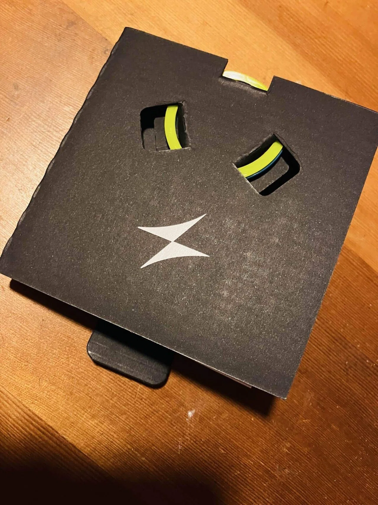 mophie's Knit Loop for AirTag has arrived!｜hayashi_seisakusyo