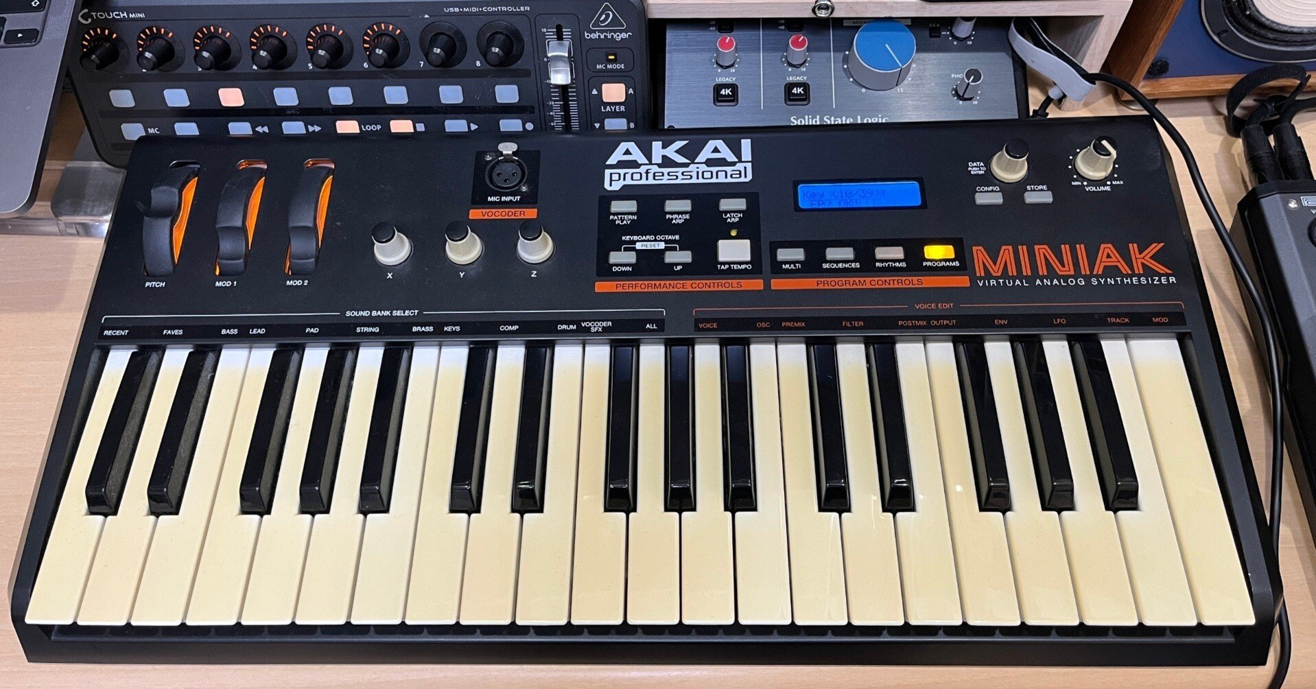 AKAI Professional MINIAK｜kawatomo