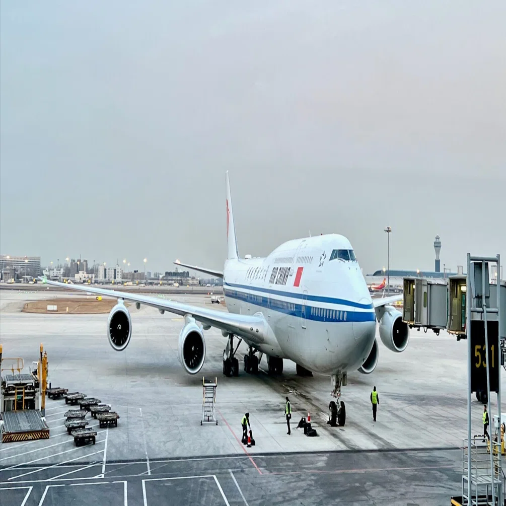 かつて中国政府要人の専用機だったB747-400に遭遇｜solitude 普通の生活
