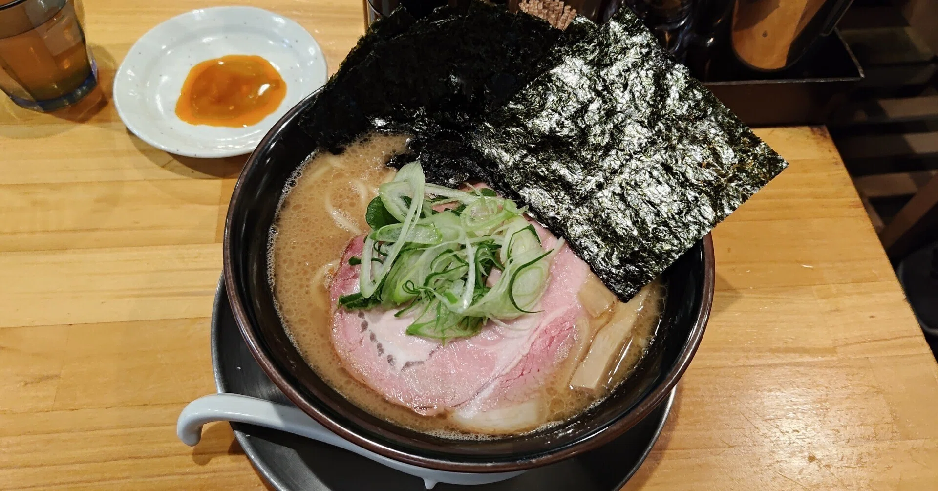 川 の 先 の 上