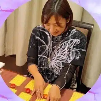 こゆ鈴（Koyurin）｜心に寄り添う「聴く占い師」