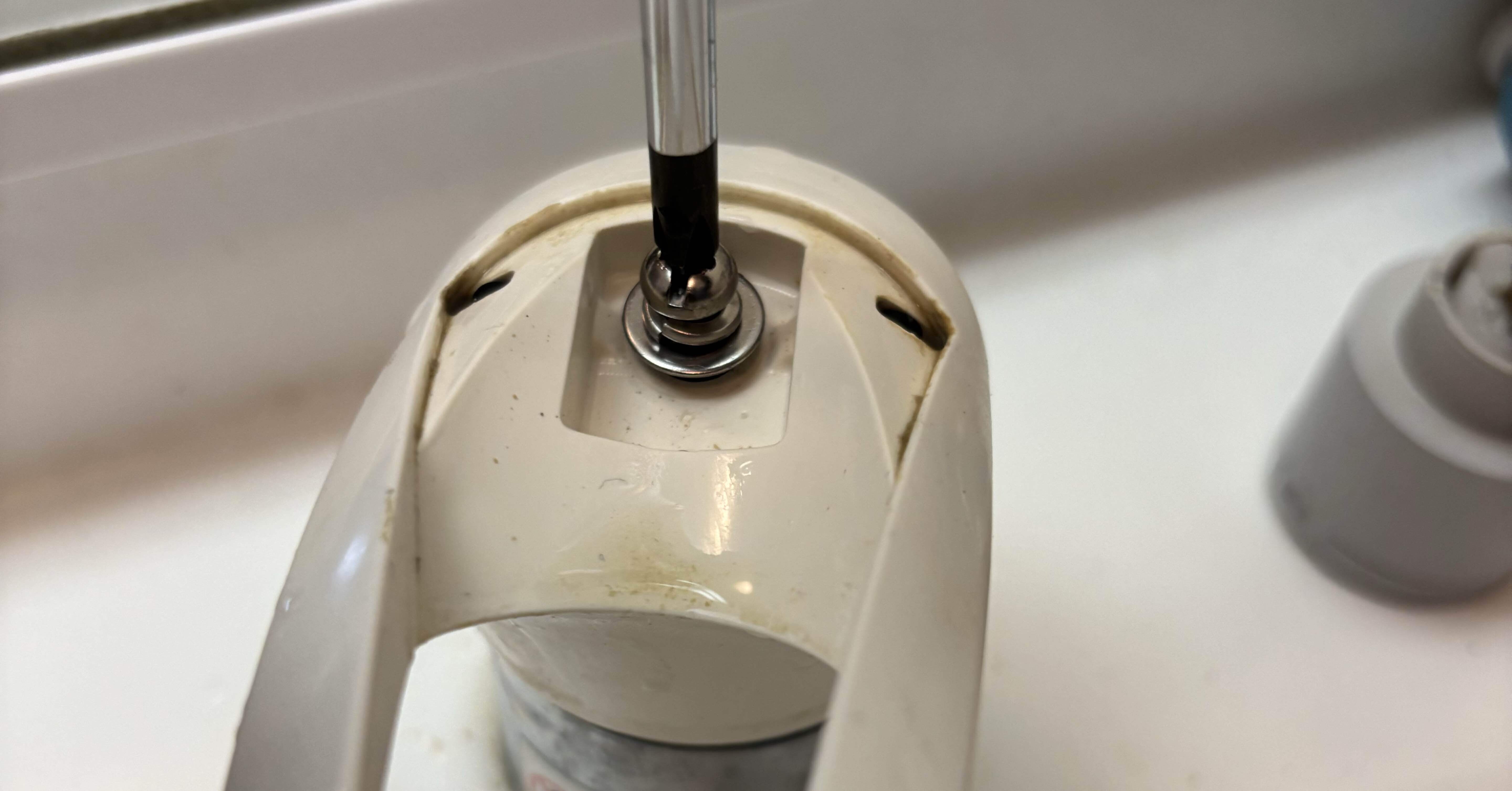 シングルレバー混合水栓｜ユニット交換メモ（備忘）〜型番確認から交換