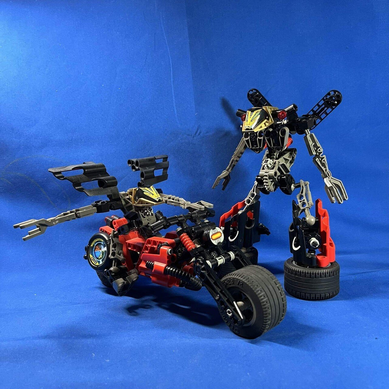 大晦日には隕石が降る！？“LEGO Slizer 8520 Millennium Slizer”｜Muniko