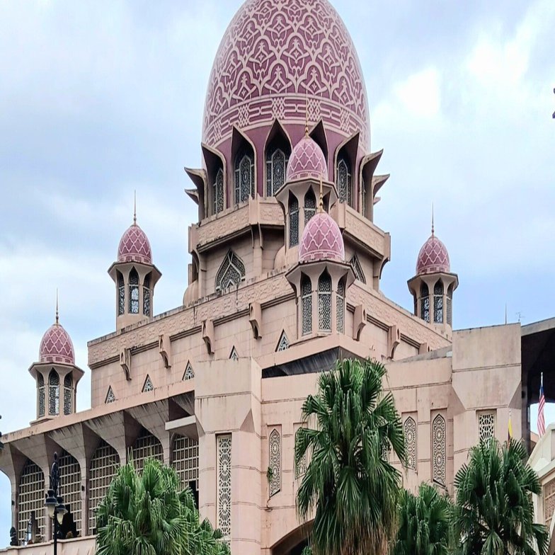 海外旅行写真:マレーシア🇲🇾272段虹色階段&鍾乳洞,幻想的なモスク