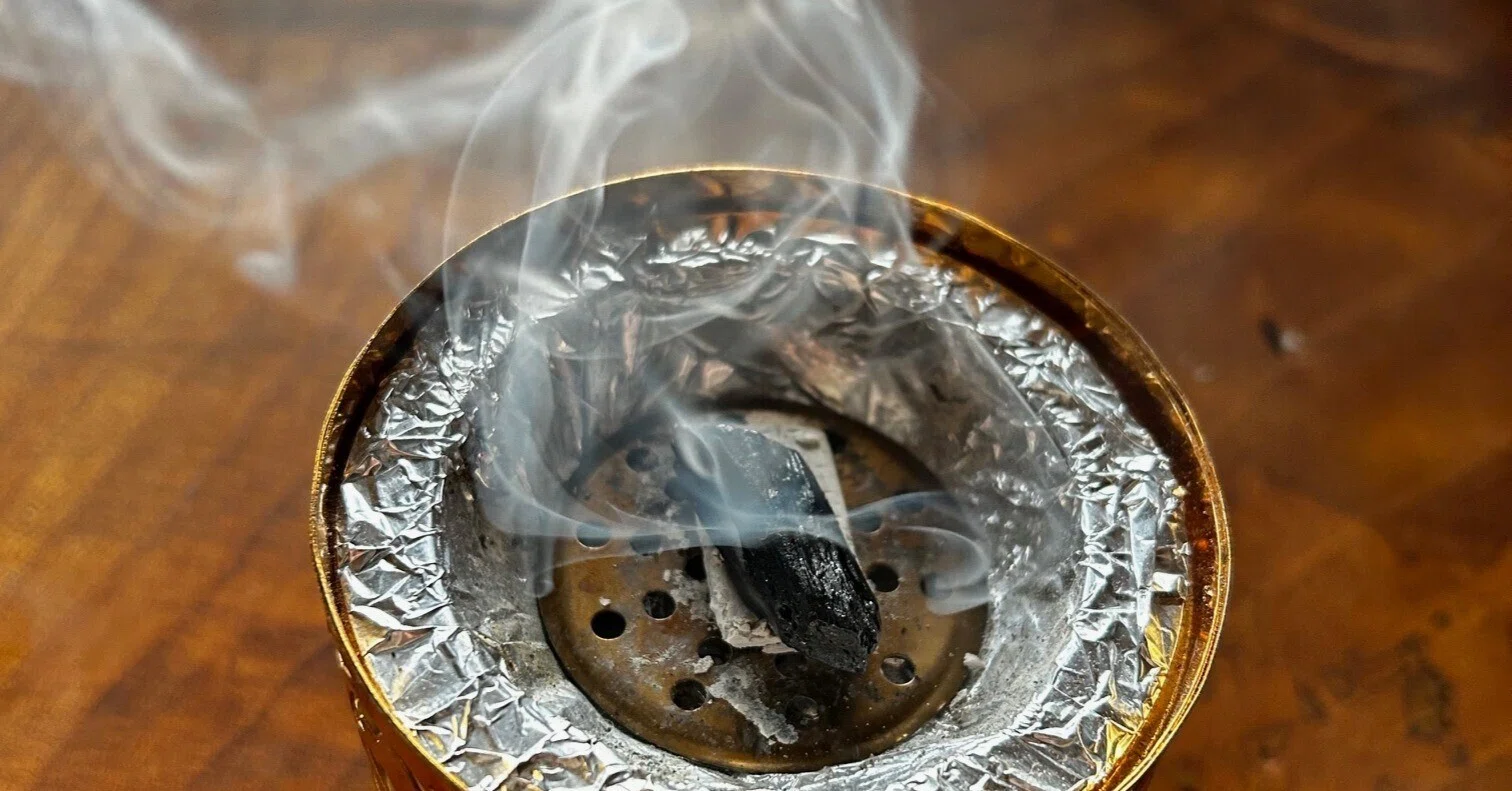 Oud Shaikh(王様のウード) |クウェートのお香レビュー｜アラブのお香
