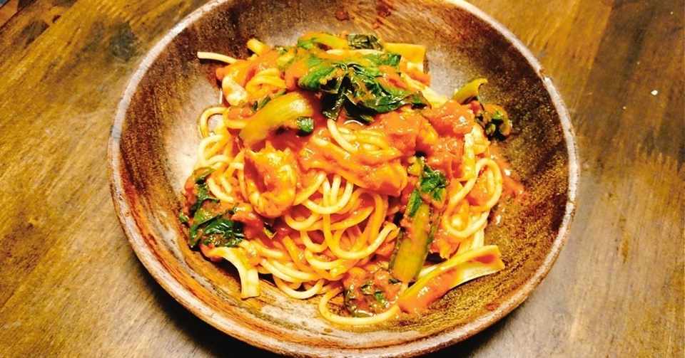 小巻エビと小松菜のトマトパスタ 彩りあるランチパスタ ふぁに Note