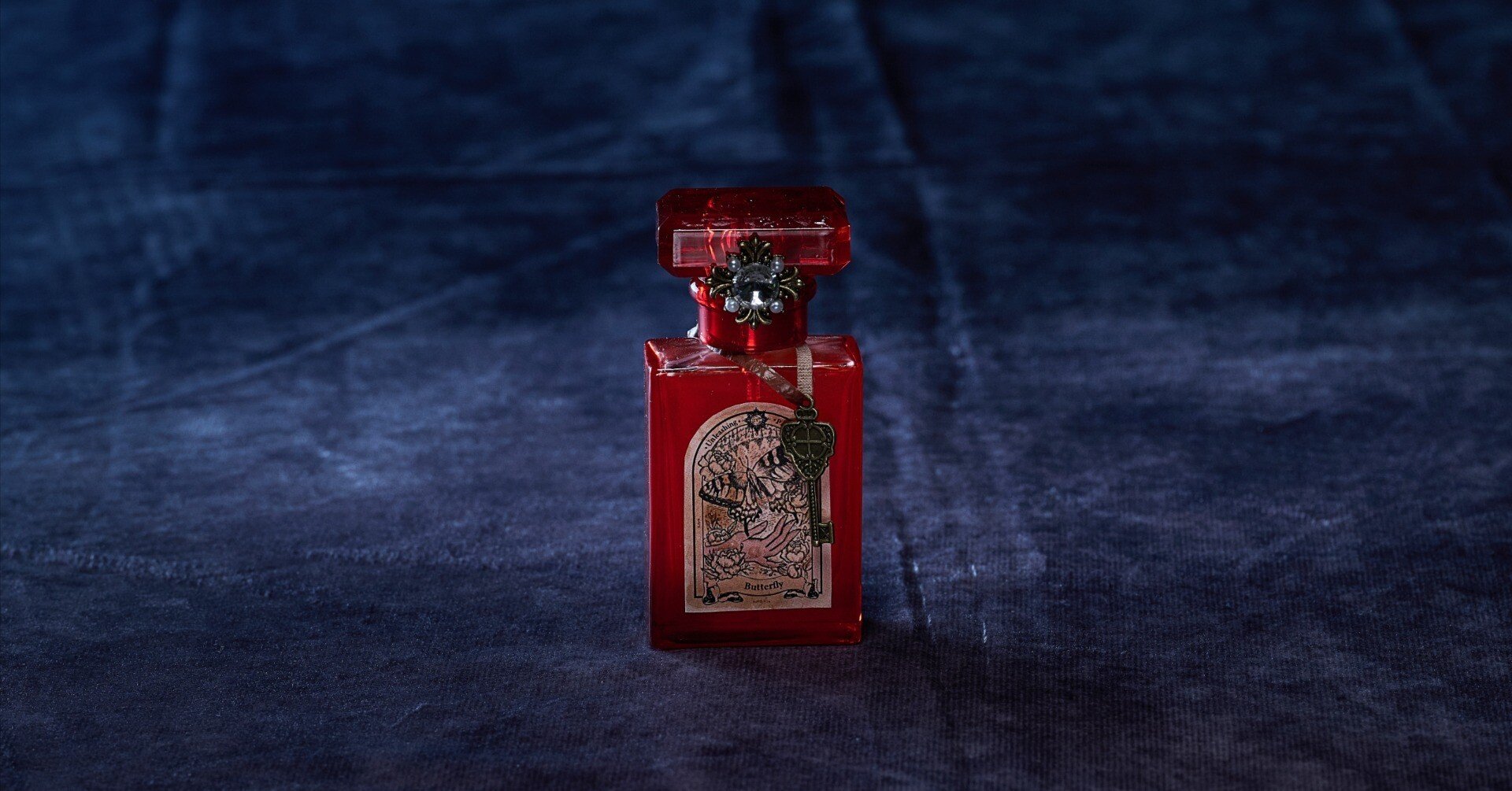 魔女の香水瓶No.001｜ 赤蝶の解放香 Butterfly-Unleashing｜nozku_do