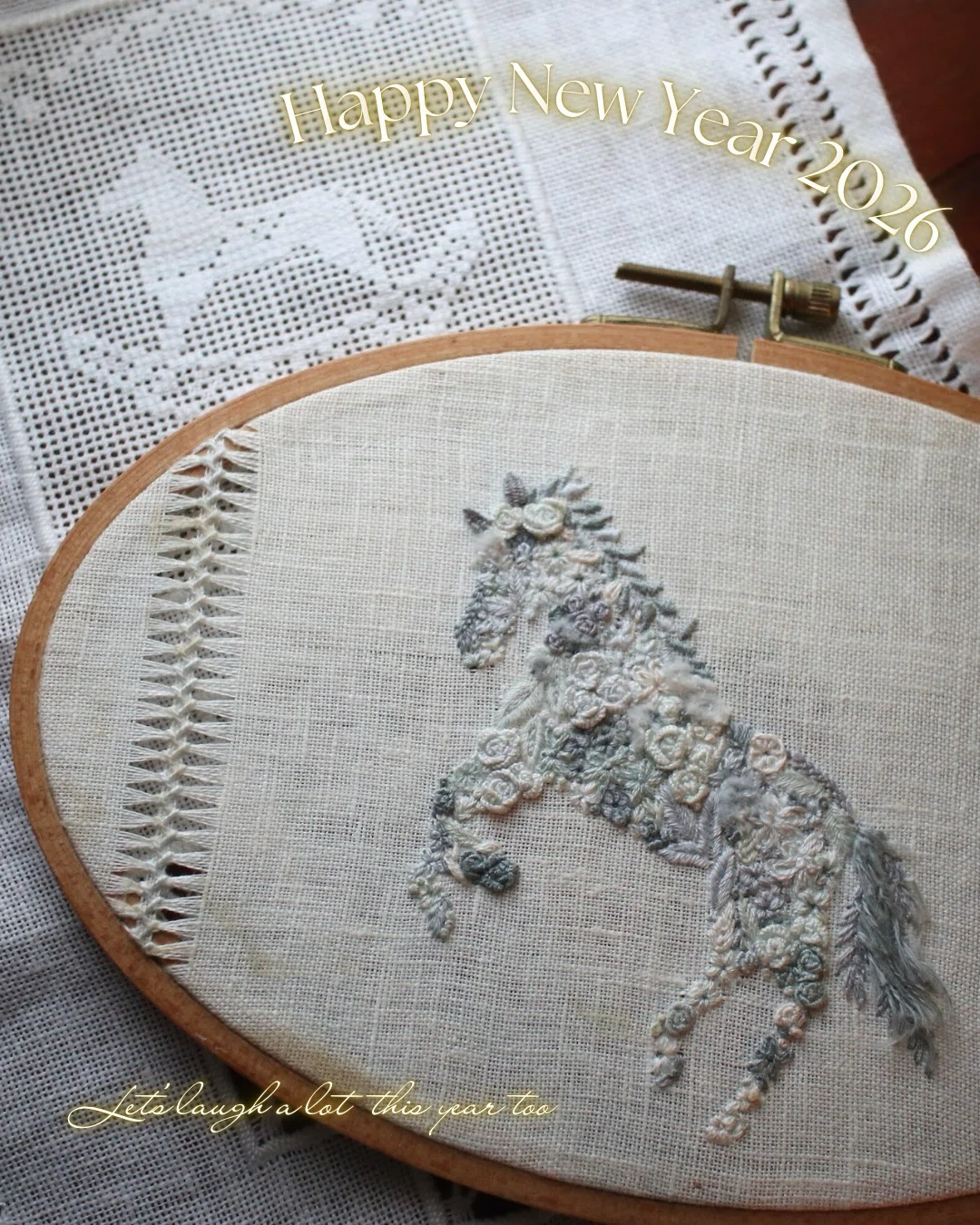 馬の絵刺繍風アート作品　送料無料 30 件の「馬の刺繍図案」や「刺繍 図案」のアイデアを見つけましょう