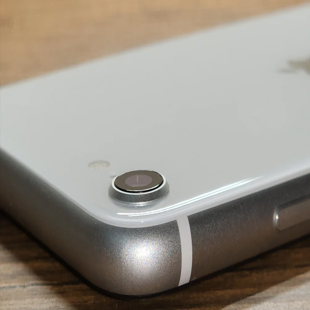 iPhoneSE2 2026年現役か？ いまからでも購入していい？｜ふゆ
