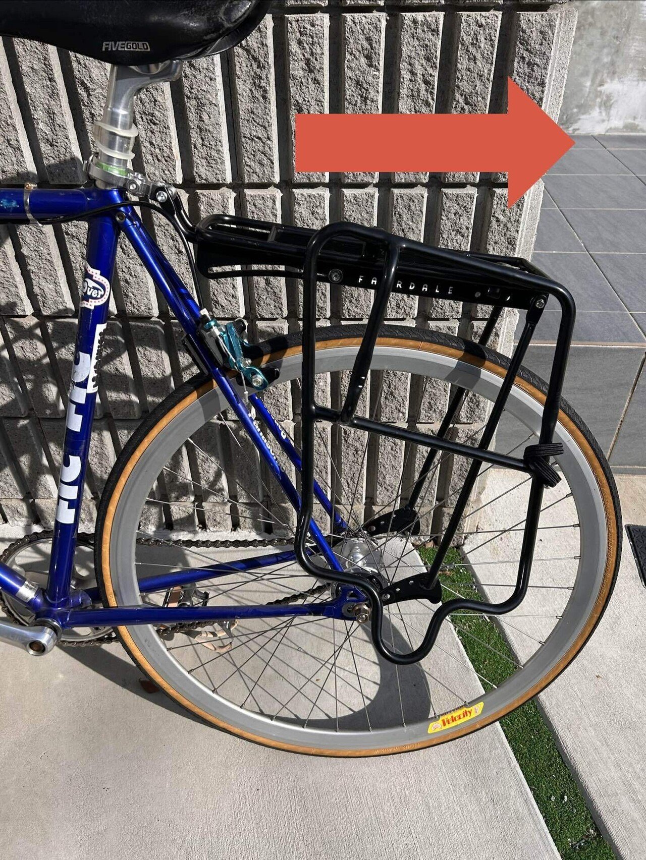 【引き取り頂ける方決まりました】自転車 ダボ穴なしの自転車（ピストバイク）にFairdaleのSkaterackを苦労して