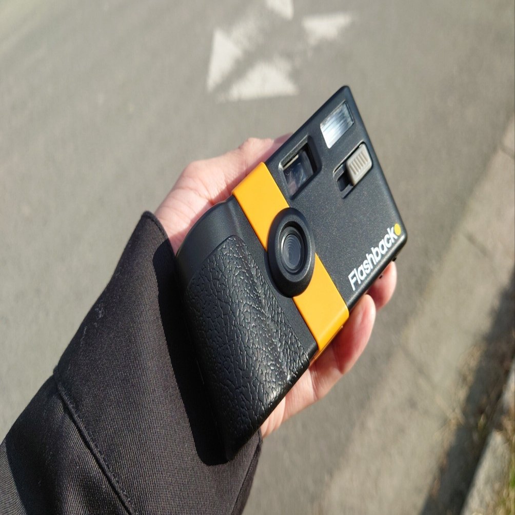 Flashback デジタルトイカメラ デジタル写ルンです「Flashback ONE35 v2」 レビュー｜masaki
