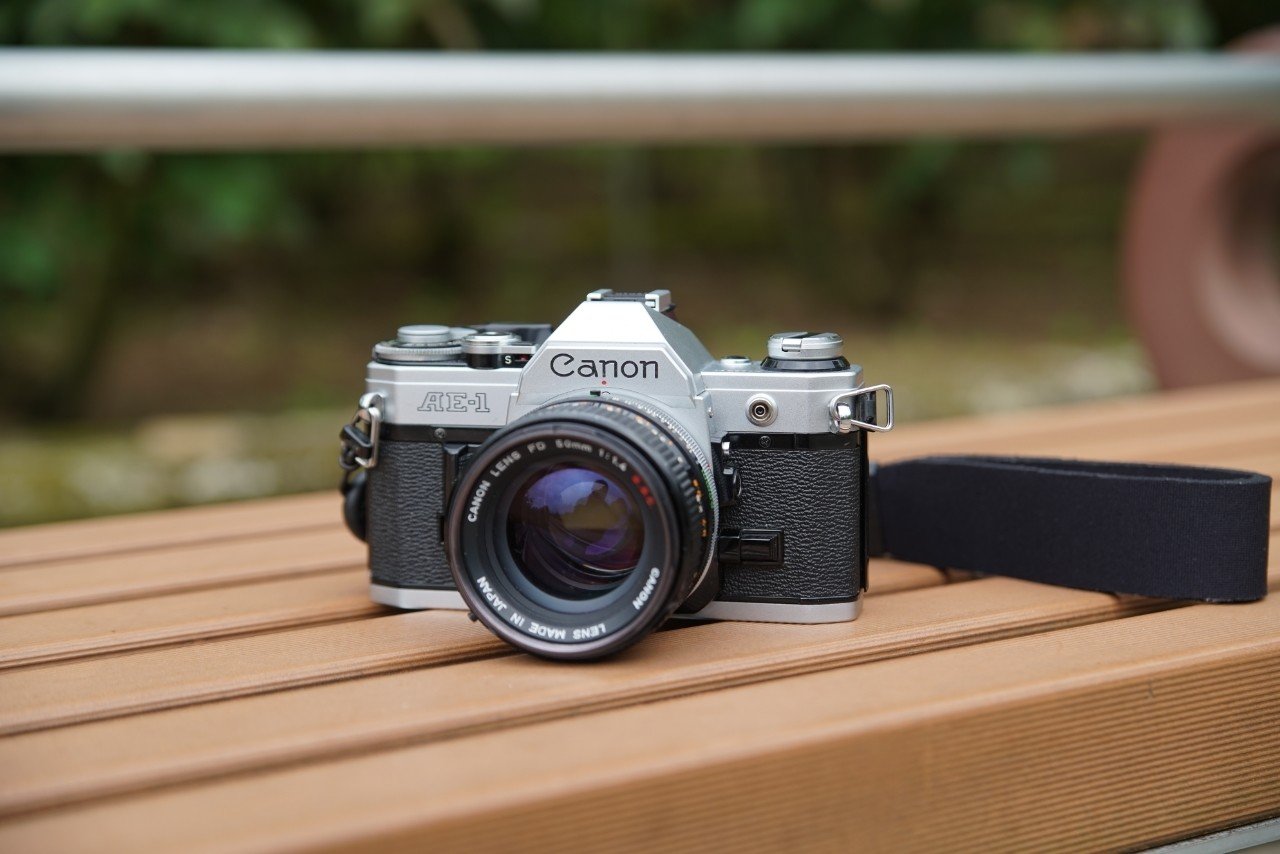 連写一眼 Canon AE-1｜かぺりと