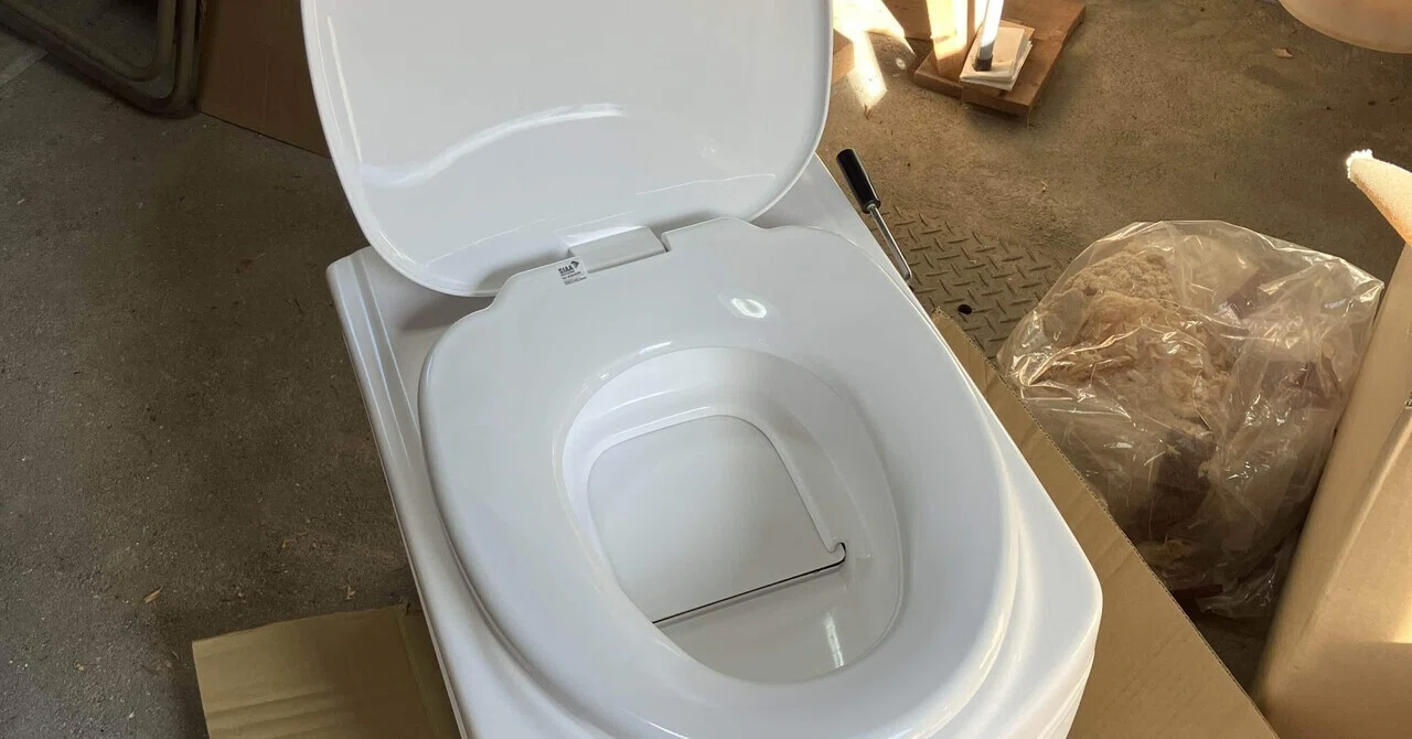 LAND009出品　コンポストトイレ 2026年、僕の小屋にコンポストトイレを導入しよう！｜僕の小屋ライフ