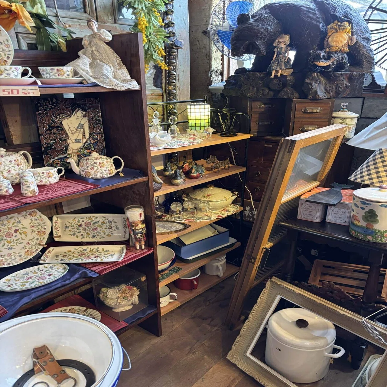 札幌市西区】住宅街に古物のワンダーランドがあるなんて！モノココ 