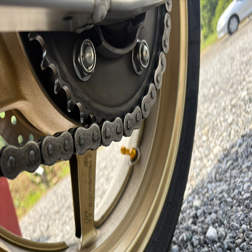 チェーン調整後のアライメント調整｜六壱（ロクイチ） @RokuichiRider