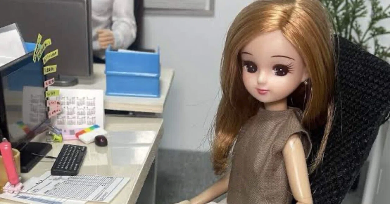 現実リカページ 現実を生きるリカちゃん】共感しかないOLあるある「現実シリーズ」5選