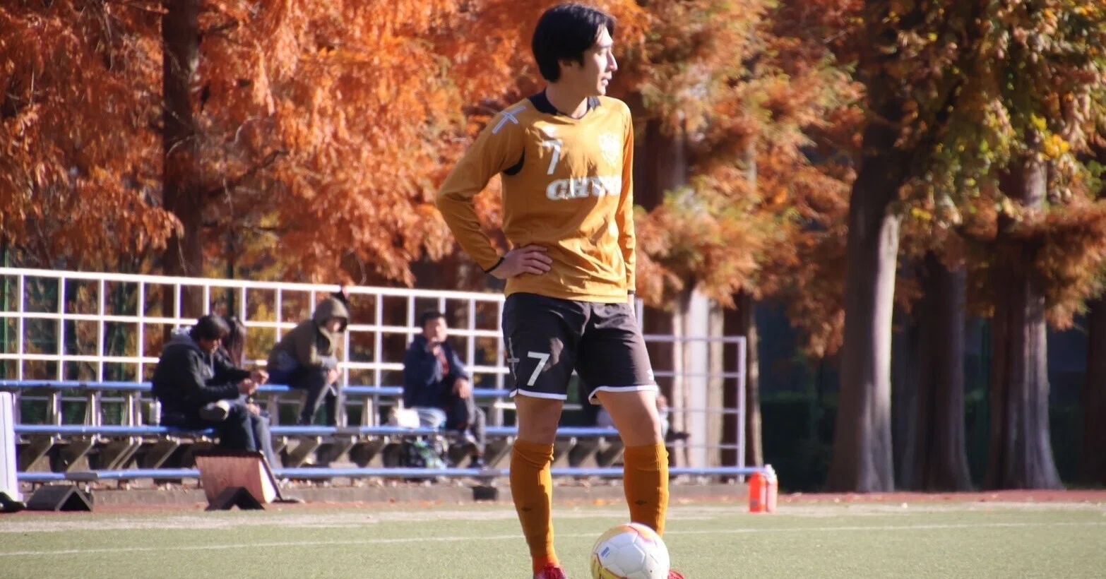 中心」 4年 板橋 由悟｜中央大学学友会サッカー部[公式]