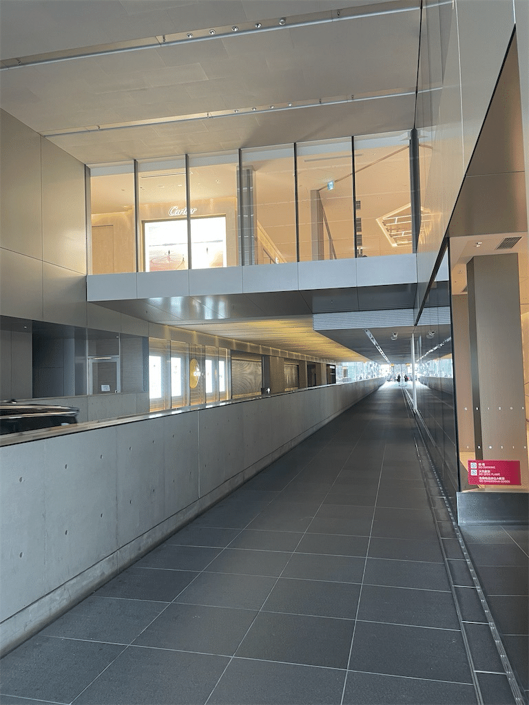 建築家・谷口吉生さんの建築〜GINZA SIX〜｜もえじ@一級建築士