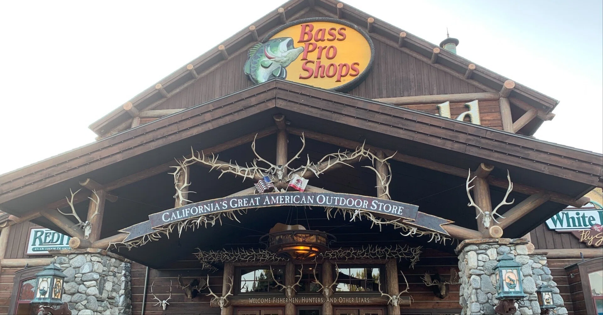 旅は最高の教育｜Bass Pro Shopsという「体験型アウトドアショップ