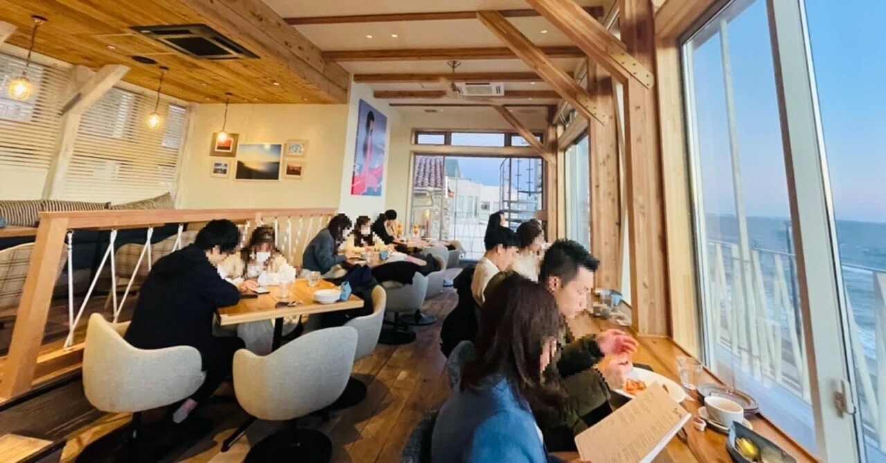 七里ヶ浜】海に浮かぶ天空のカフェ「Espresso D Works」で、至福のパン