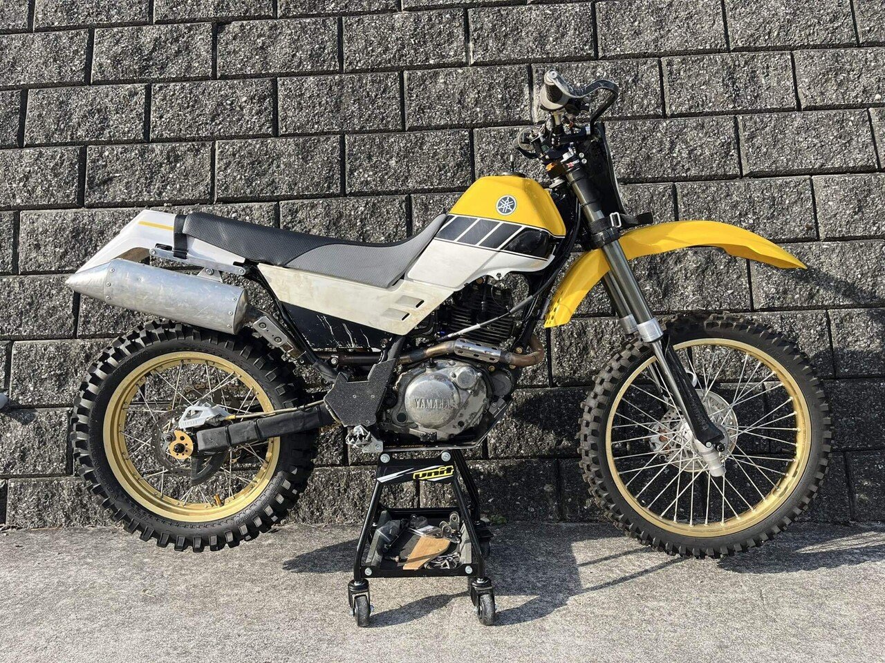 t.193⭐︎フェロー割有‼︎様 セロー225をレーサーに仕上げる(スペック表)その①｜G10