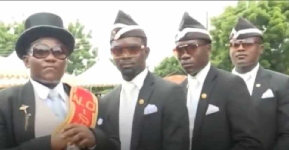 Coffin Dance 棺桶ダンス とは 海外のmemeをわかりやすく解説 ヘンリー 高校生活動家 Note