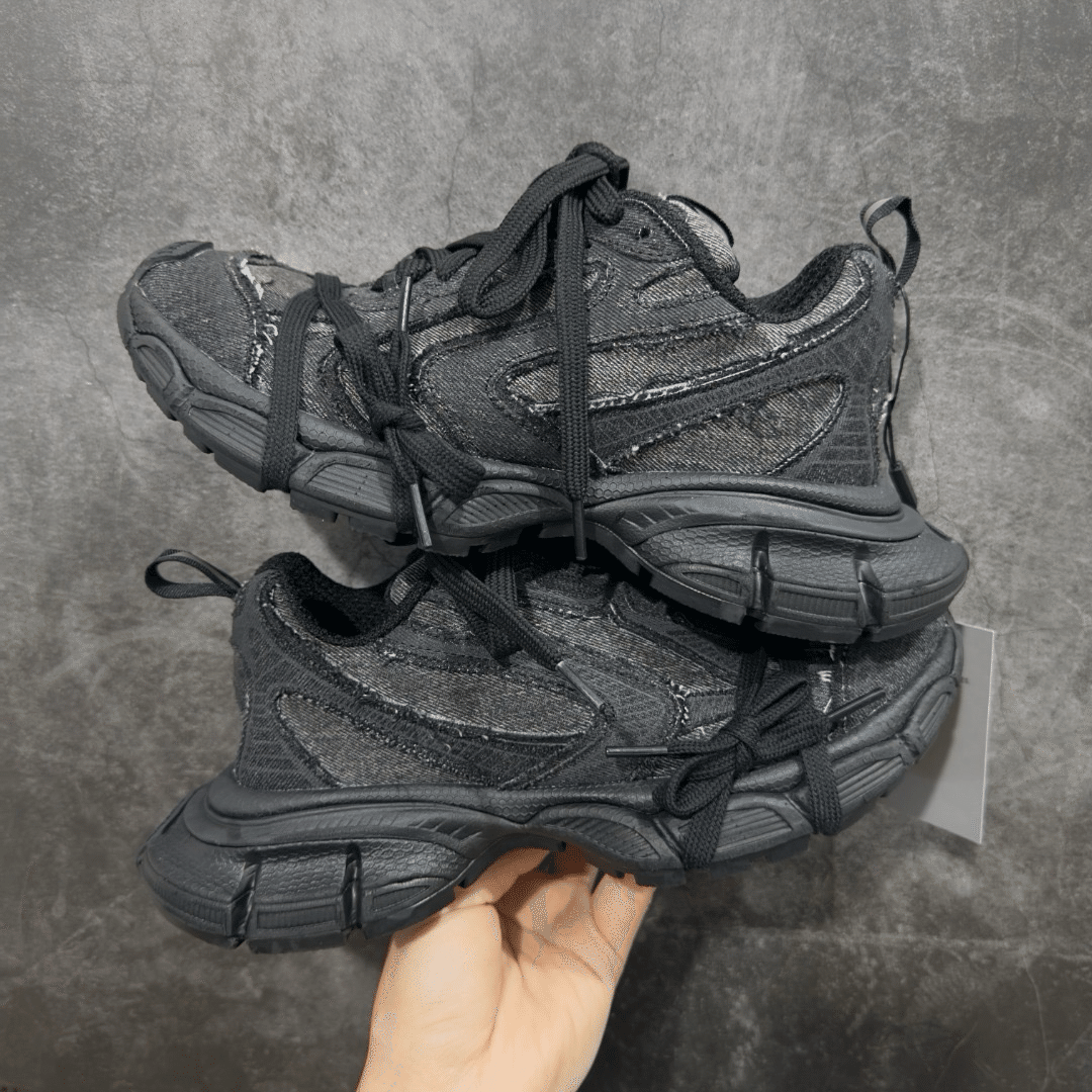 バレンシアガ スニーカー ブラック デニム 734734WTSAX1000｜Fog Kicks