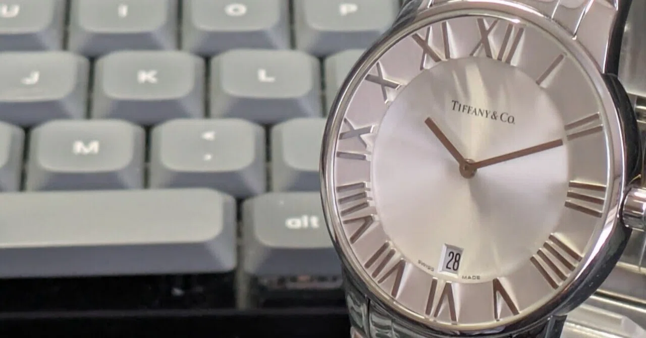 No.391 | Tiffany | Z1800.11.10A21A00A | 普通に電池交換できそうに