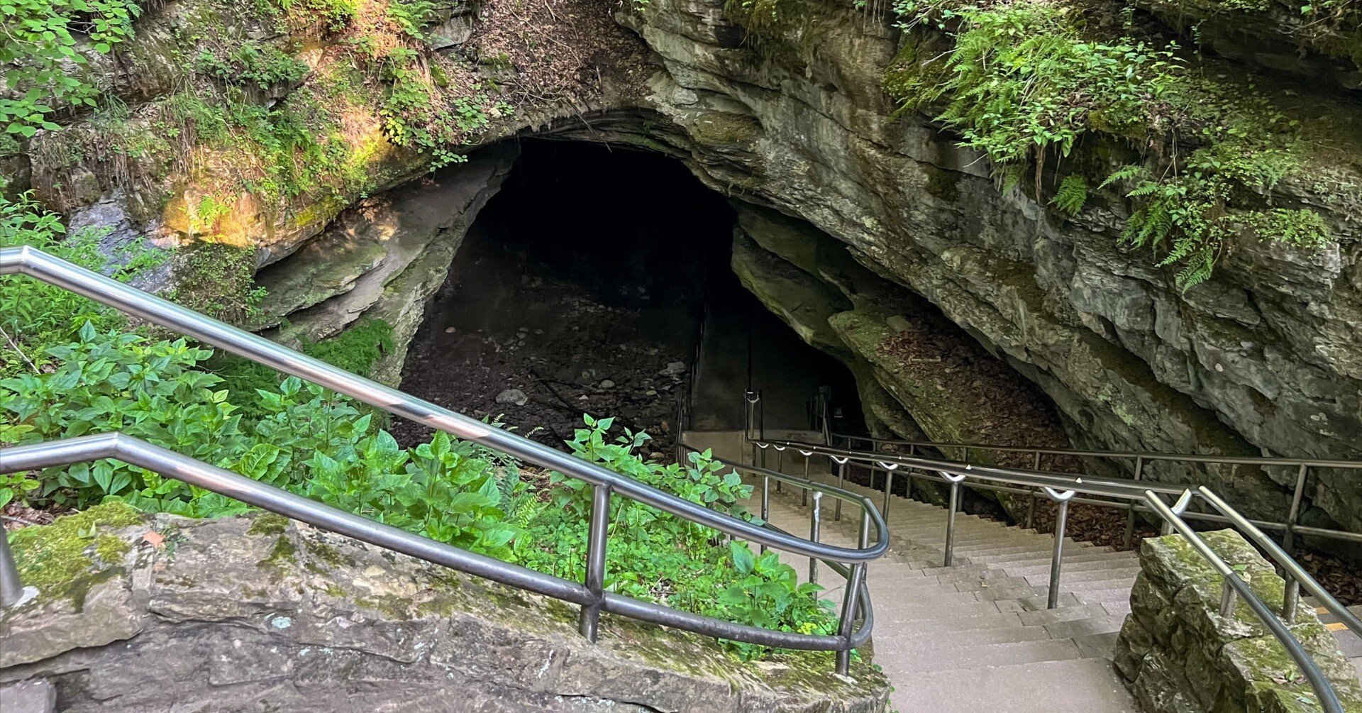 洞窟ハイキング！マンモスケーブ国立公園｜Katsuya Shiratori