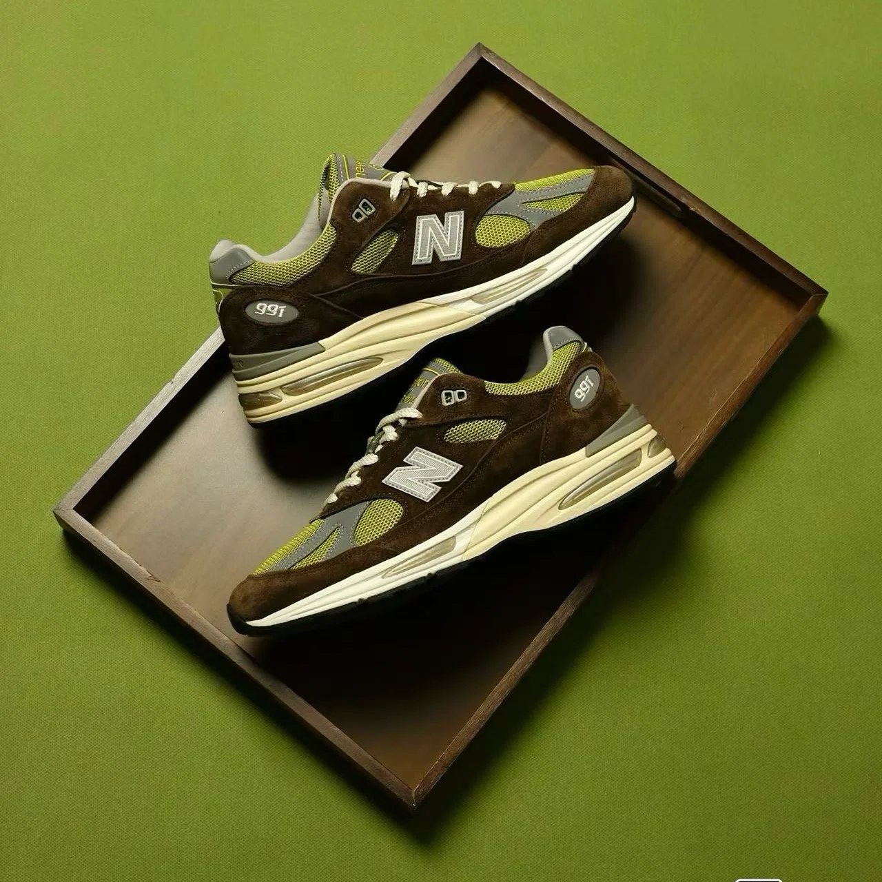 ダニエル・カタリ × ニューバランス 991V2 リバース 抹茶 U991CK2｜Fog 