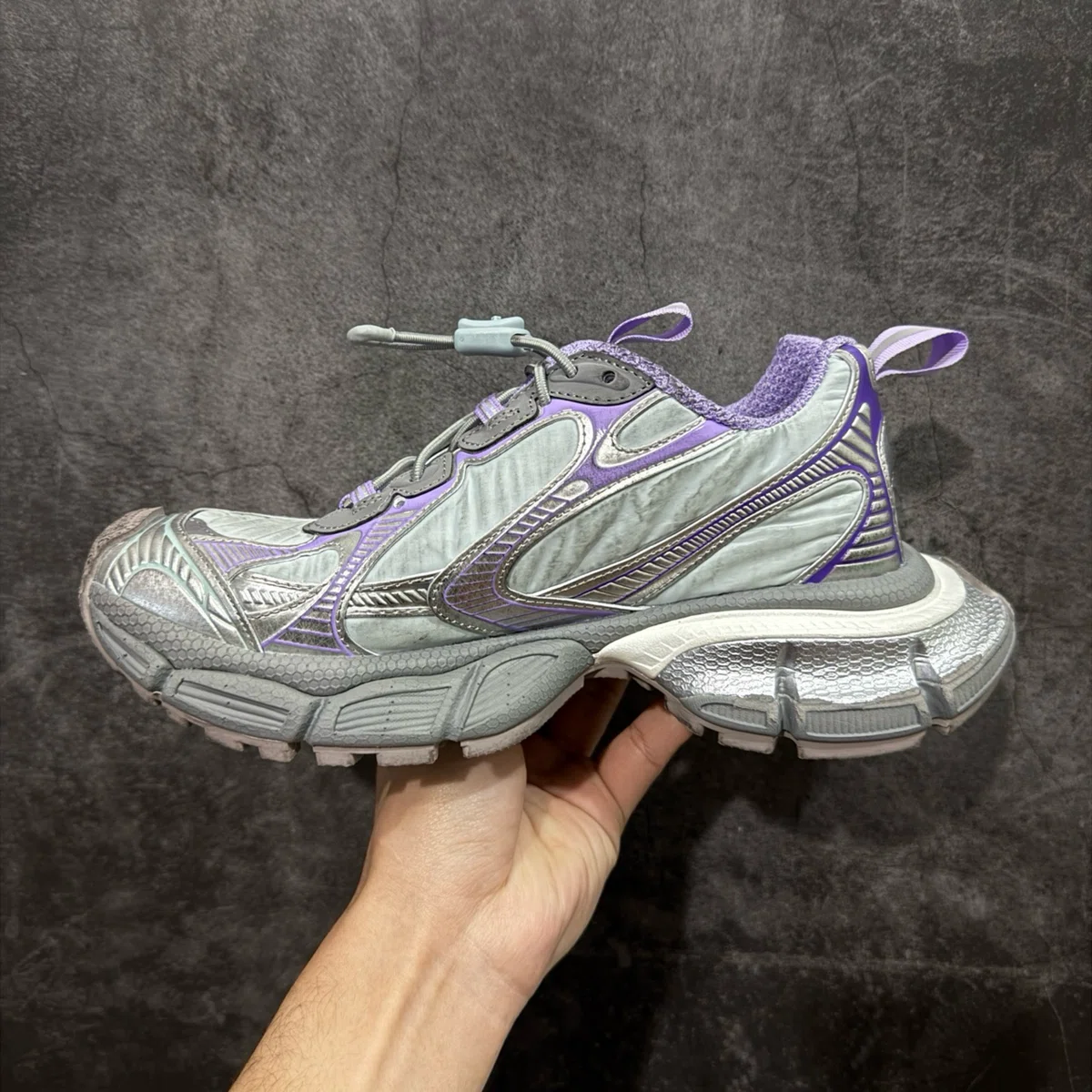 バレンシアガ 3XL トゥスプレースニーカー 734731W3XNY4510｜Fog Kicks