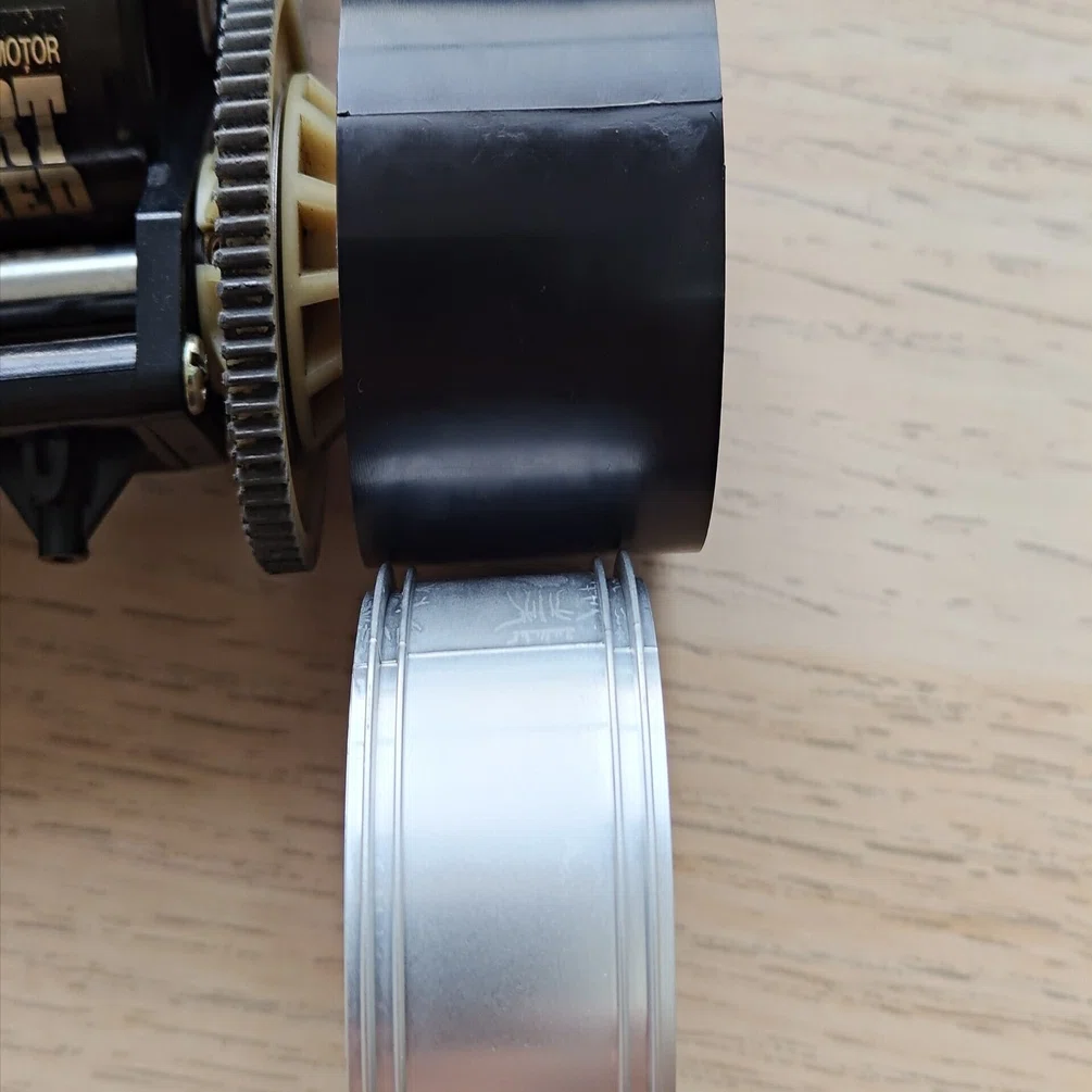 タミヤ　Cカーシャーシ　200mm幅F104ゴムタイヤ仕様 CカーシャーシにF104のラバータイヤを200mm幅で履かせる｜Noah