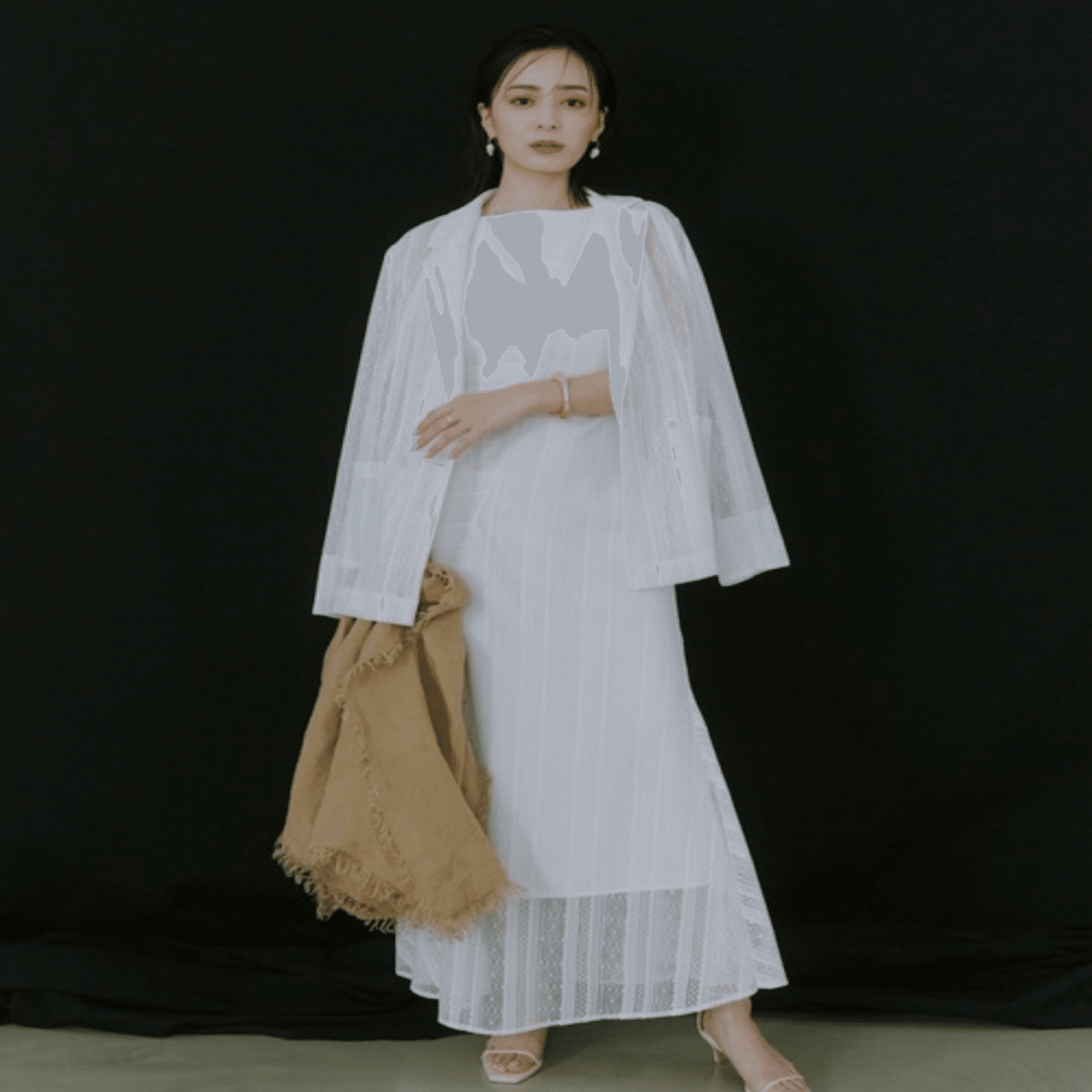 anuans ジオメトリックレースパネルワンピース｜anuansメルカリで販売中