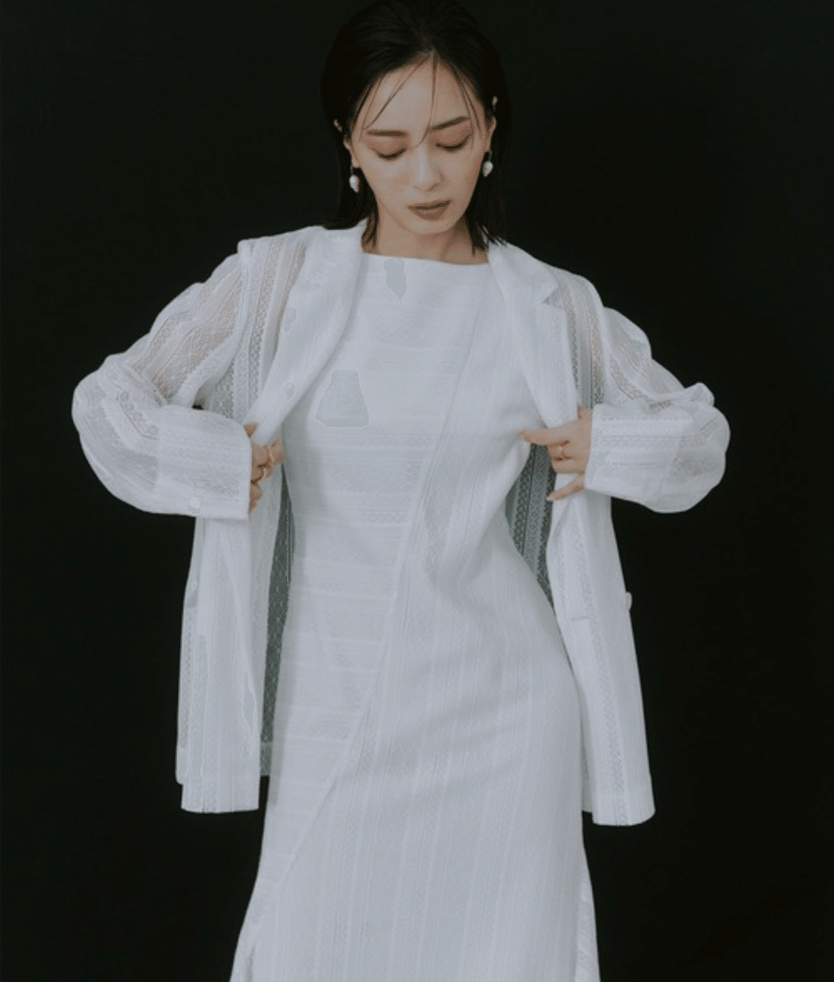 anuans ジオメトリックレースパネルワンピース｜anuansメルカリで販売中