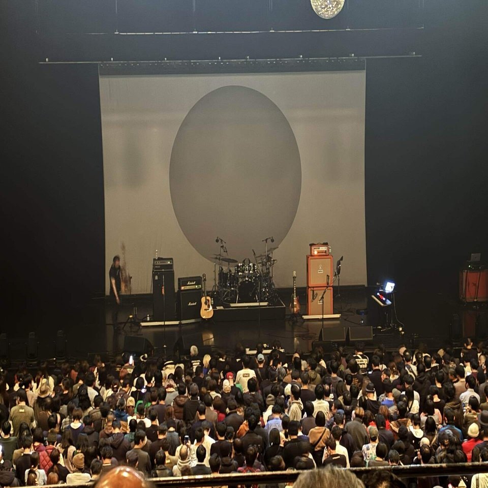 昨日ZEPP NAMBAでのTRAVISのライブに行って来ました！！｜きつね