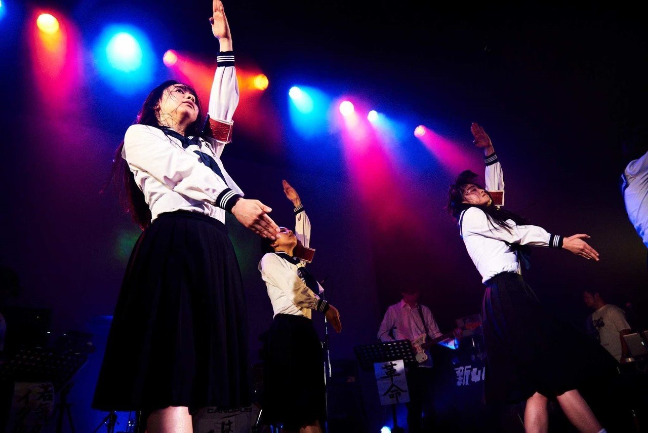 狼の詩】ライブ写真｜ATARASHII GAKKO! - 新しい学校のリーダーズ