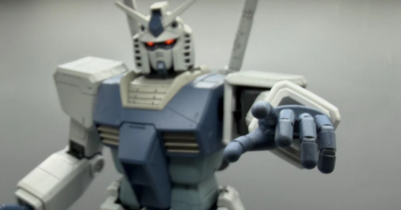 Scratch-building hand parts for the Mega Size Gundam to make it Hyper ...