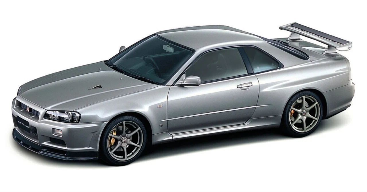 R34 GT-Rが速さ以外に「磨いたもの」──整理された面・明快な輪郭・強い伝達力｜R34 Heritage Lab｜R34ヘリテージ研究所