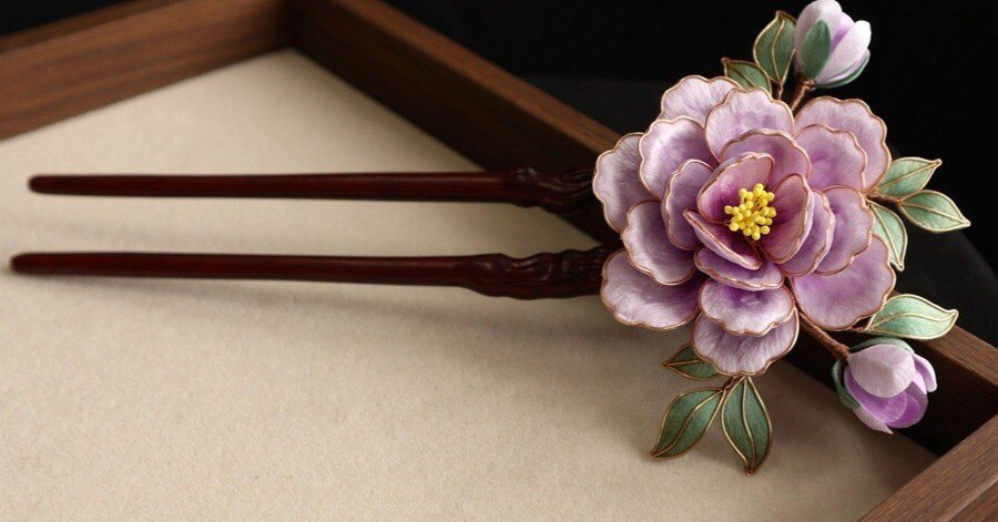 一点物】手作り紫牡丹かんざし。蚕絲の絨花が美しいU字簪を詳しくご