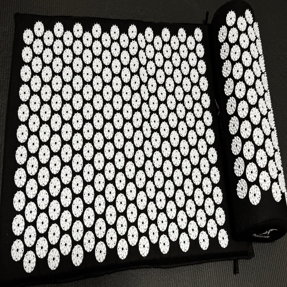 睡眠不足に効くと聞いてシャクティマットに耐えてみた：コスパ◎の