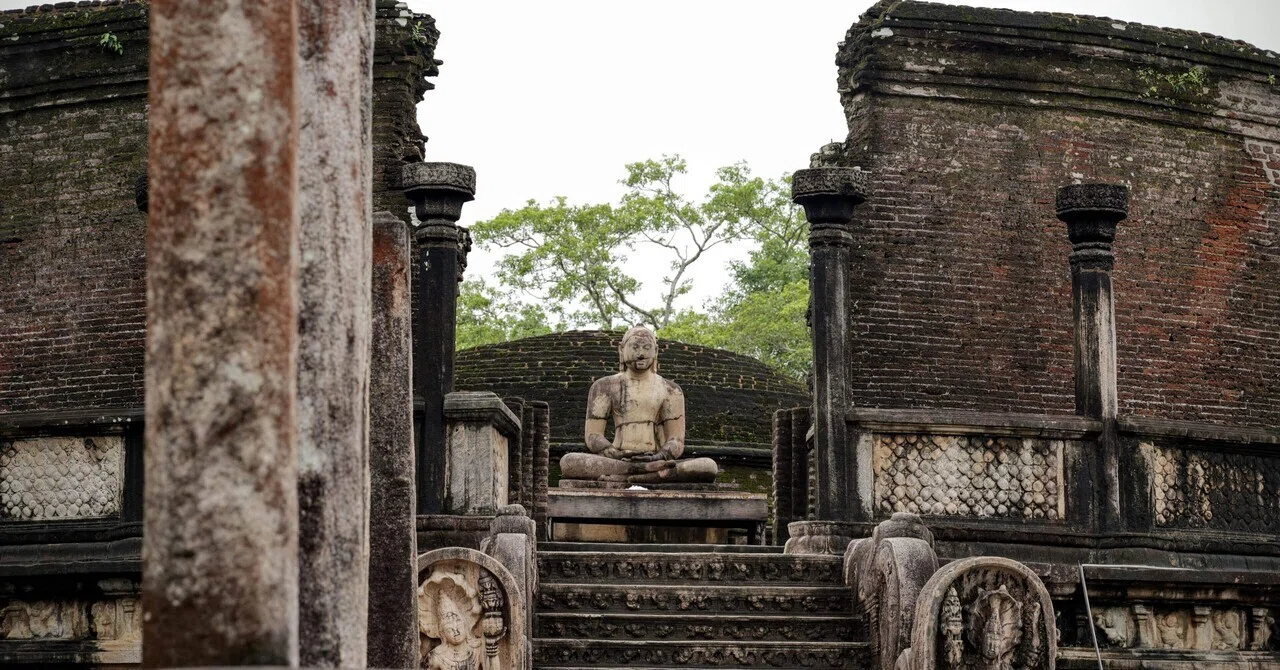 012｜年末年始旅行記③｜スリランカ編🇱🇰｜ポロンナルワ 雨の中の遺跡