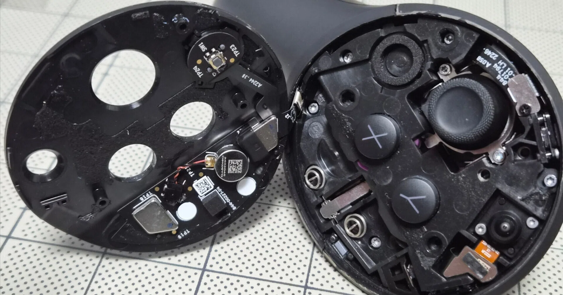 Quest Pro コントローラーのスティック交換備忘録|くれま Quest Pro コントローラーのスティック交換備忘録|くれま