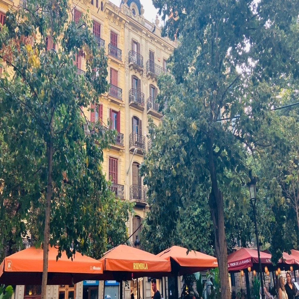 スペイン】バルセロナのホテルとおすすめレストラン｜Mai