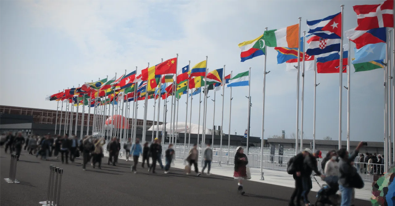 [Latest 2026] Paper on the Economic Impact of the World Expo｜リンゴ