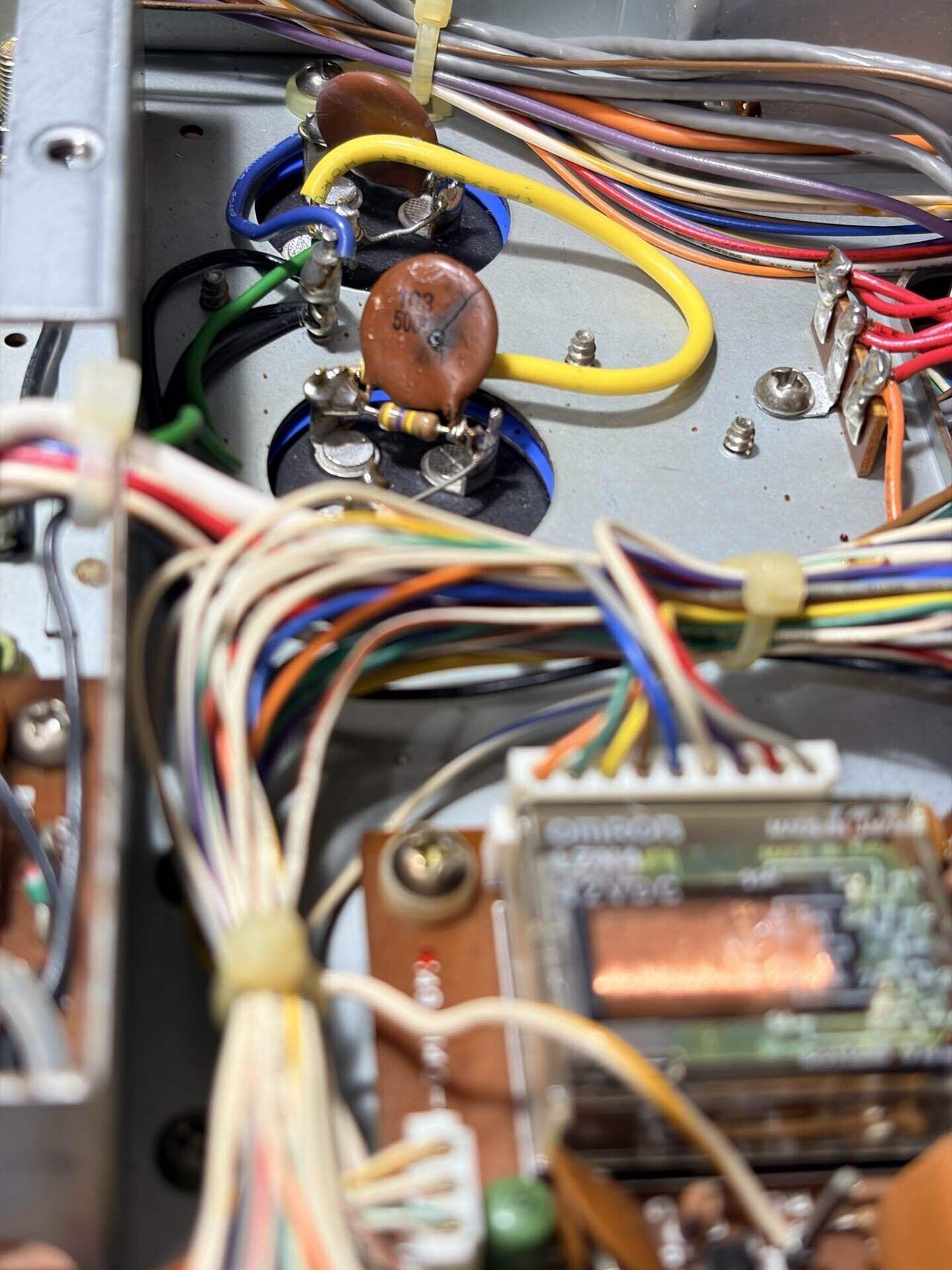 TS-830修理依頼 ヒューズが飛ぶ｜夏目ソウかい