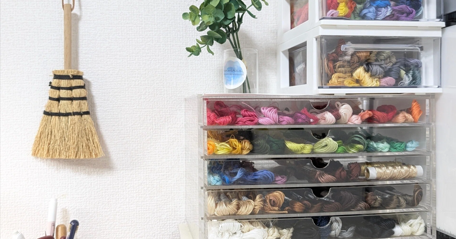 11 刺繍糸の引き出し収納①メーカー別に分ける｜アイノイリス│刺繍作家