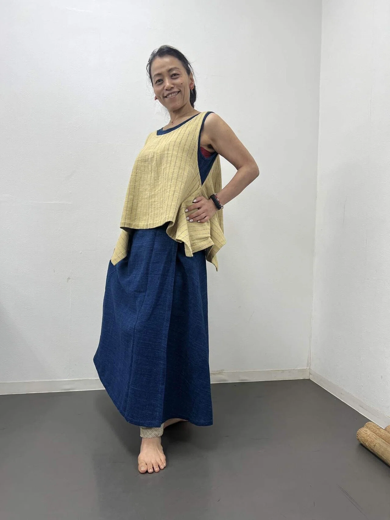 手つむぎ・手織り・草木染め うさと服の展示販売会＠横須賀｜世界を旅