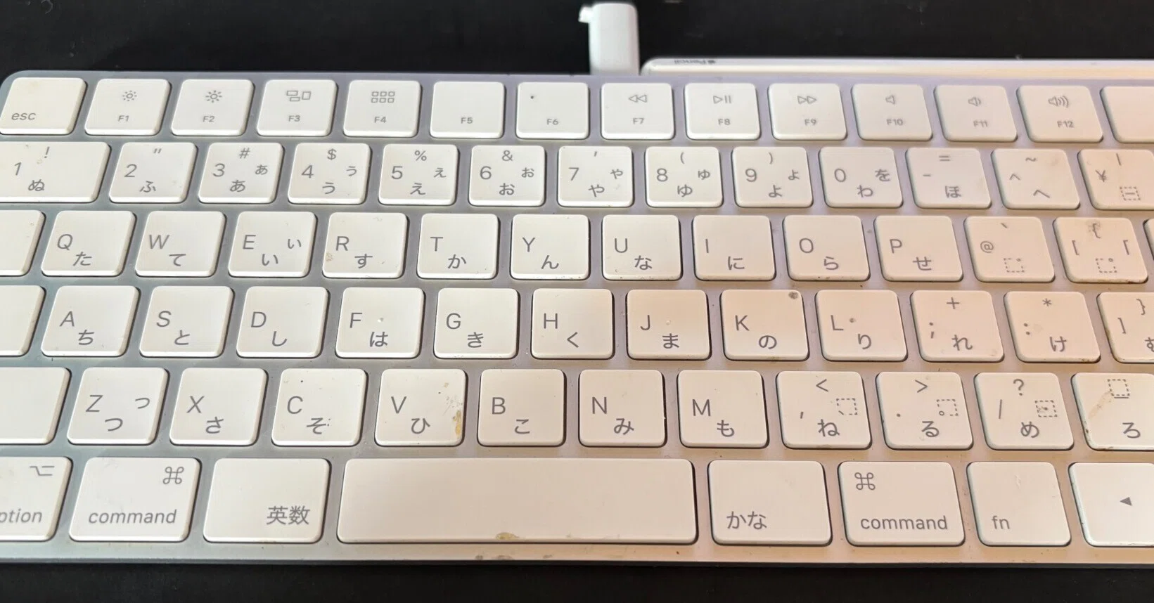 Magic keyboard USB-C Lightning 1度のみ使用